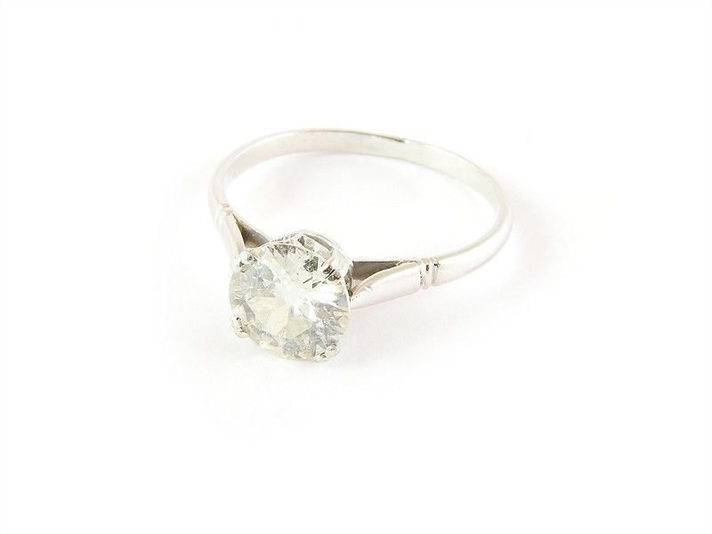 Anello Solitario in Oro Bianco e Diamante