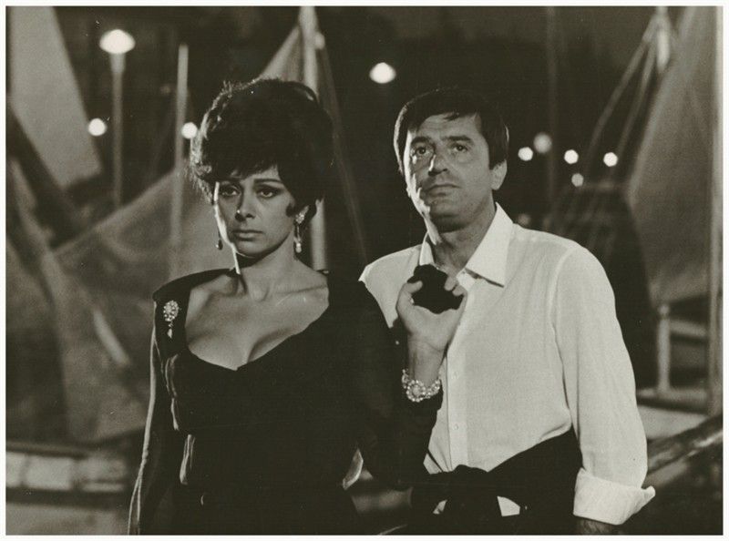 Sandra Milo e Enrico Maria Salerno sul Set De "L'ombrellone"