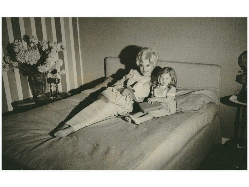 Ritratti di Sandra Milo con la Figlia Debora