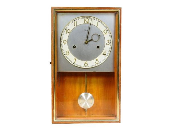 Hangind Pendulum Clock