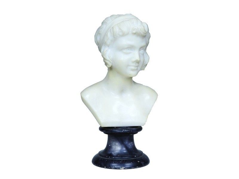 Busto di Fanciulla in Alabastro