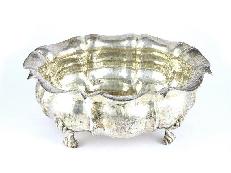 Coppa Centrotavola Ovale in Argento Martellato