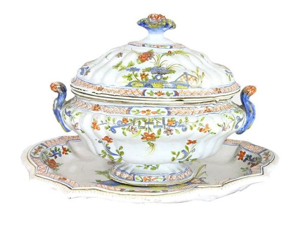 Painted Majolica Soup Tureen with Tray