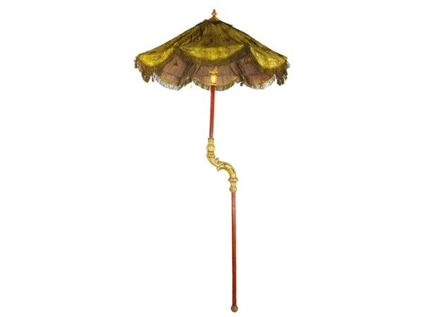 LACQUERED WOOD AND SILK PARASOL, 18TH CENTURY