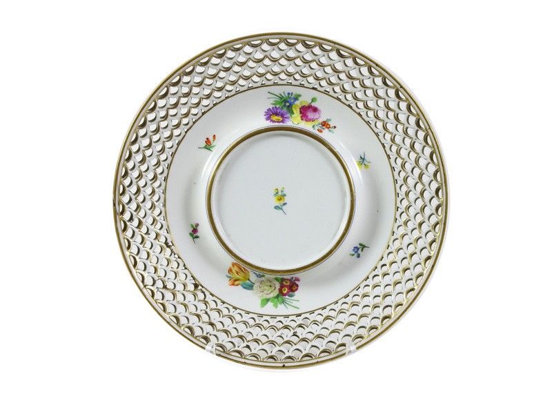 Serie di Quattro Alzate in Bronzo Dorato e Porcellana