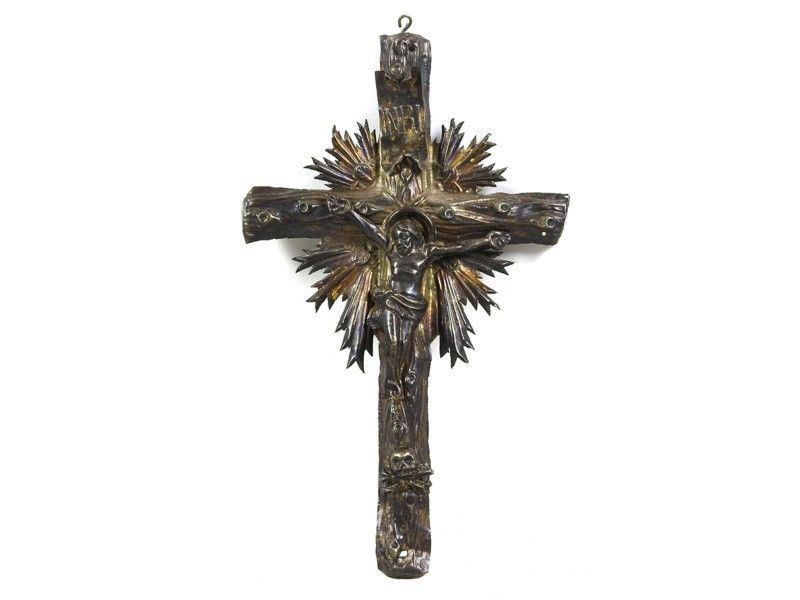 Crocifisso in Argento Sbalzato