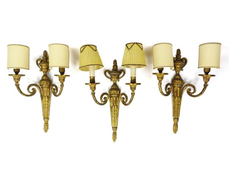 Serie di Tre Appliques in Bronzo Dorato