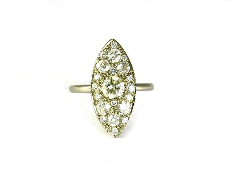 Anello a Navette in Oro Bianco e Diamanti