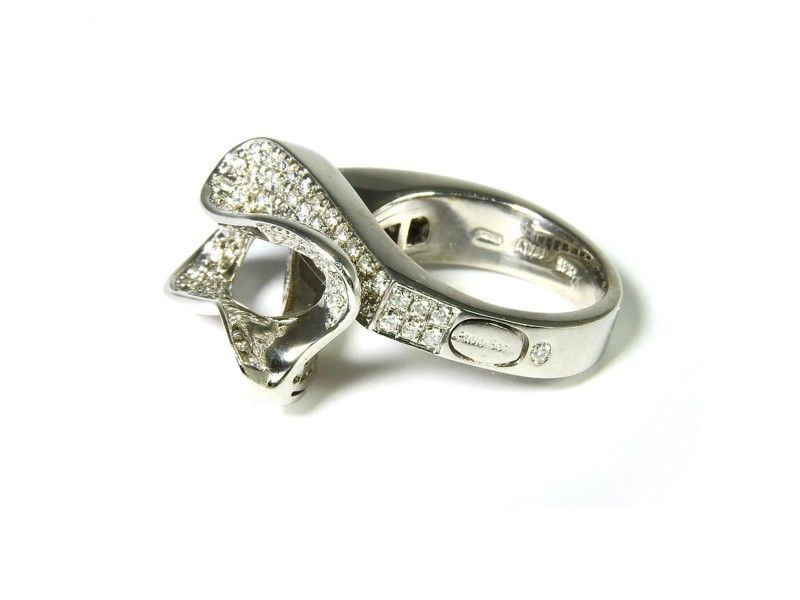 Anello di Design in Oro Bianco e Diamanti