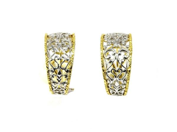 White and yellow gold Florentine style wrought ear clips