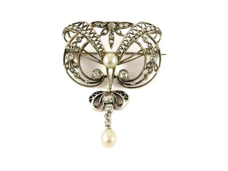 Spilla Liberty in Oro Giallo Rodiato, Diamanti e Perle