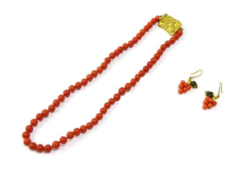 Collana in Corallo Rosso e Oro Giallo