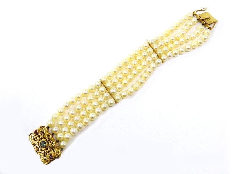 Bracciale a Quattro Fili di Perle Coltivate