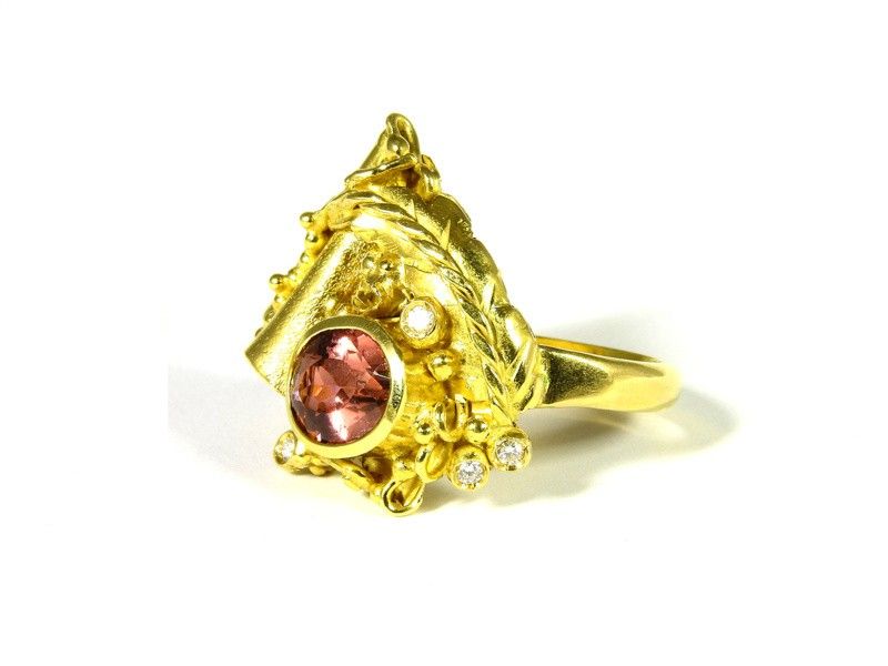 Anello Fantasia in Oro Giallo, Tormalina Rosa e Diamanti