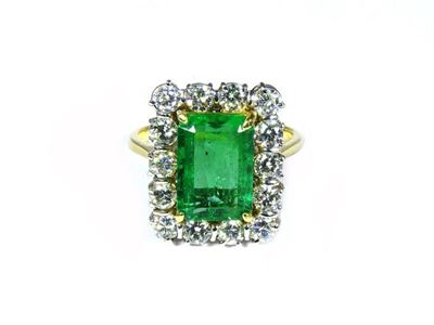 Anello in Oro Giallo, Oro Bianco, Smeraldo e Diamanti