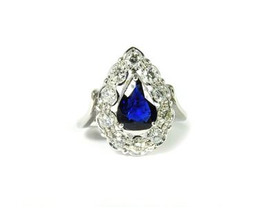 Anello a Margherita in Oro Bianco, Zaffiro e Diamanti