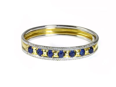 Bracciale Rigido in Oro Giallo, Oro Bianco, Zaffiri e Diamanti