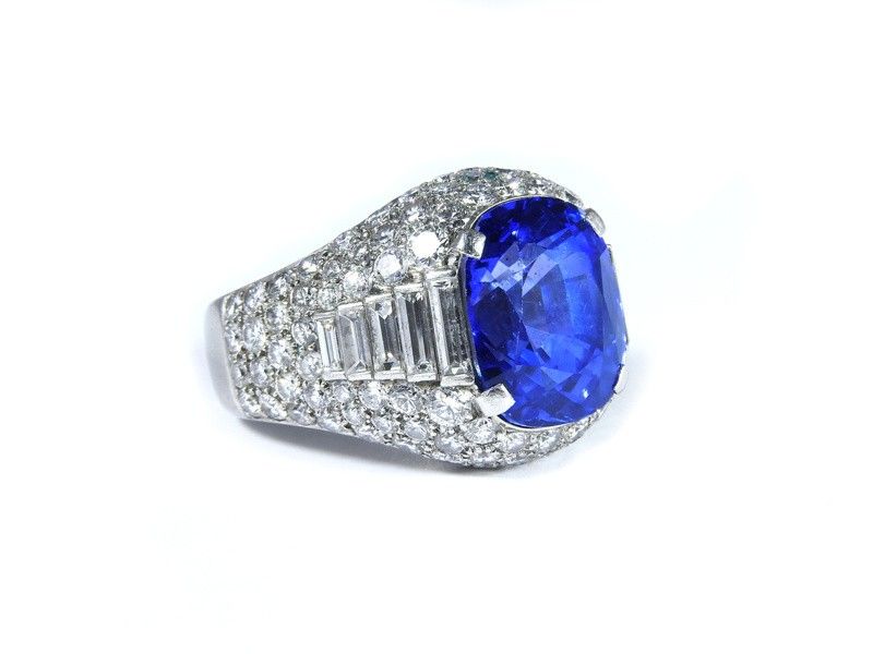 Anello in Platino, Zaffiro Naturale e Diamanti