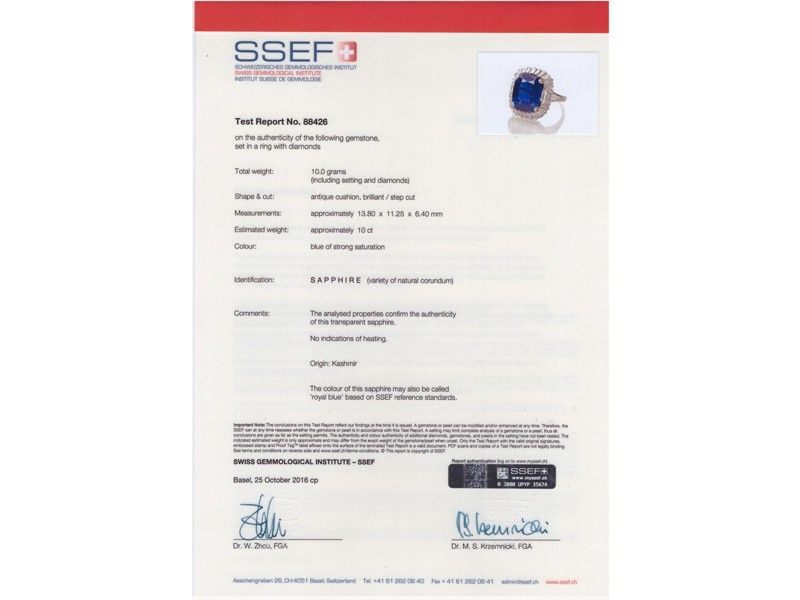 Importante Anello in Platino, Zaffiro Kashmir Royal Blue e Diamanti