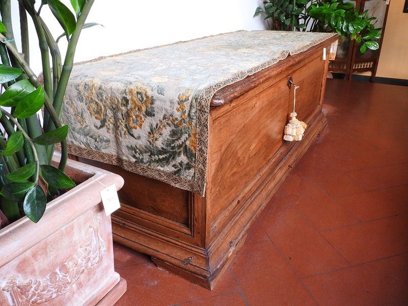 Cassapanca in Noce