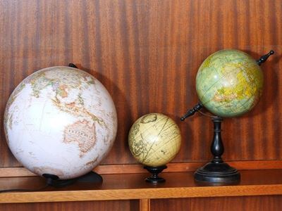 Tre Globi Terrestri
