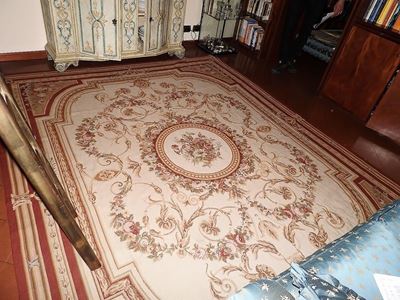 Tappeto Realizzato a Piccolo Punto in Stile Aubusson