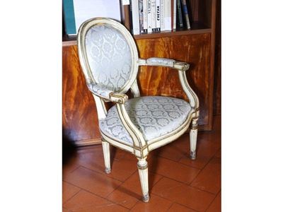 Poltroncina in Legno Laccato Avorio