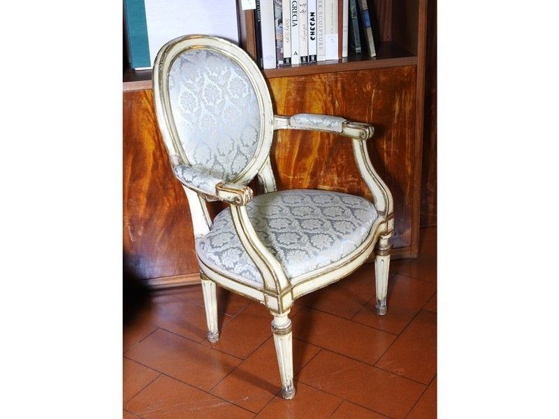 Poltroncina in Legno Laccato Avorio