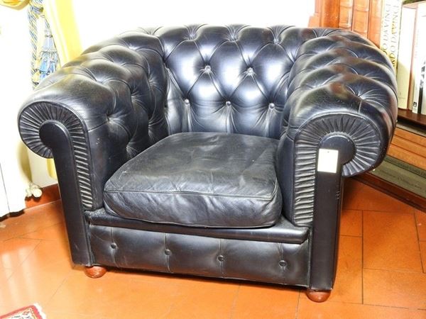 Black Leather Armchair, Frau, Chester Model