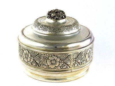 Scatola Rotonda in Argento