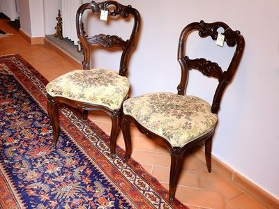 Coppia di Sedie in Noce