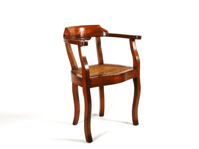 Poltroncina in Noce