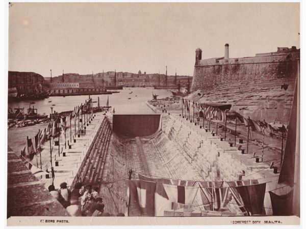 E. Borg : Malta - Sommerset Dock  (1890 circa)  - Asta Fotografie tra Ottocento e Novecento - Maison Bibelot - Casa d'Aste Firenze - Milano