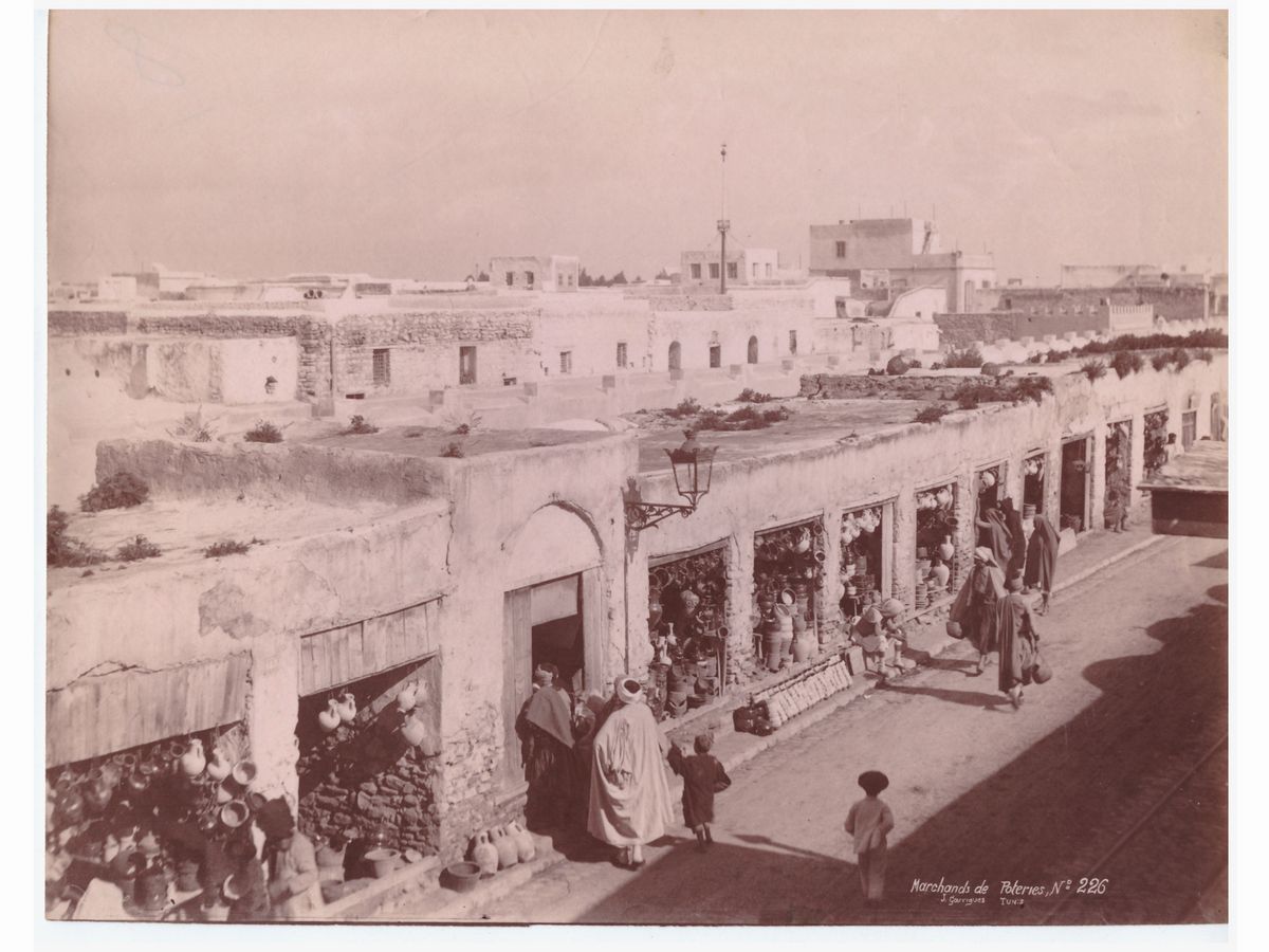J. Andrè Garrigues - Tunis - Marchands De Poteries e Tunis - Cafè Maure 1890 Circa