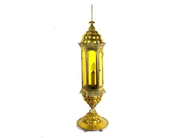 Oriental Gilded TÃ´le Lantern