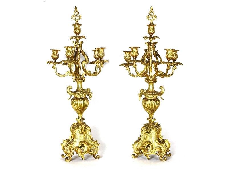 Coppia di Candelabri in Bronzo Dorato