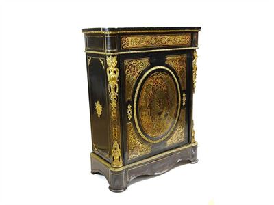 Credenza in Legno Ebanizzato Intarsiata in Ottone e Tartaruga in Stile Boulle